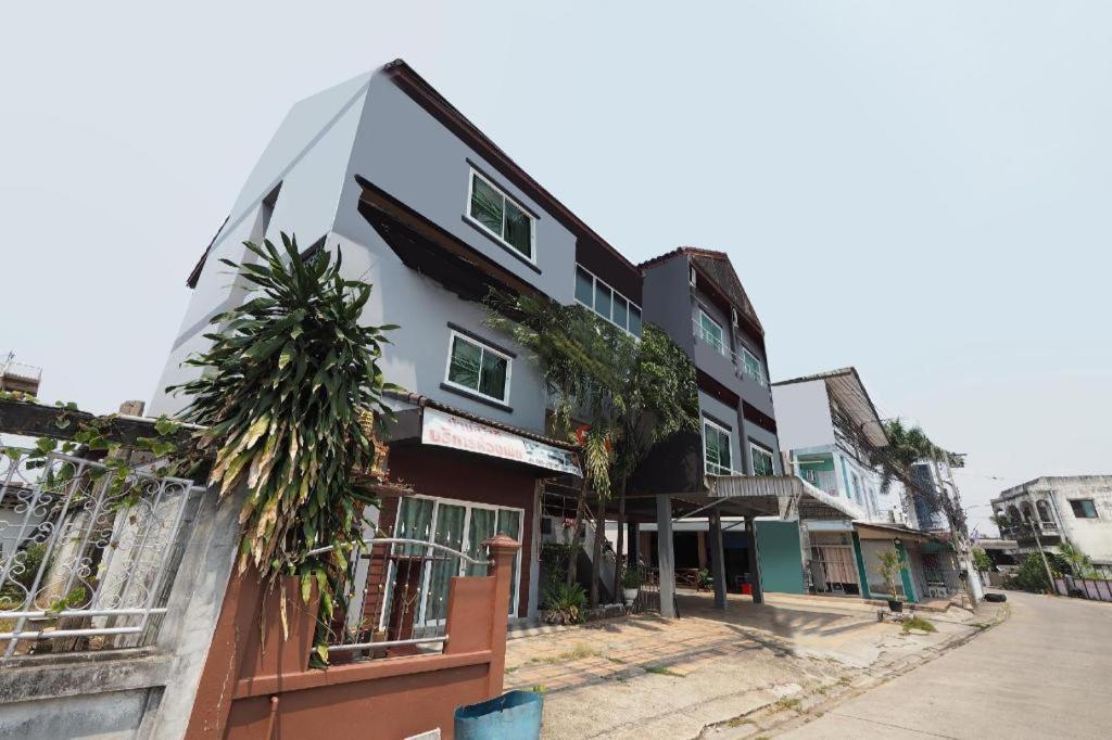Bannsawasdee Aparthotel Chiang Rai Exterior foto